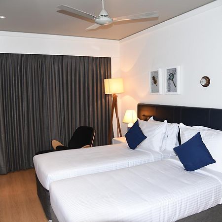 The Port Hotel Visakhapatnam Bagian luar foto