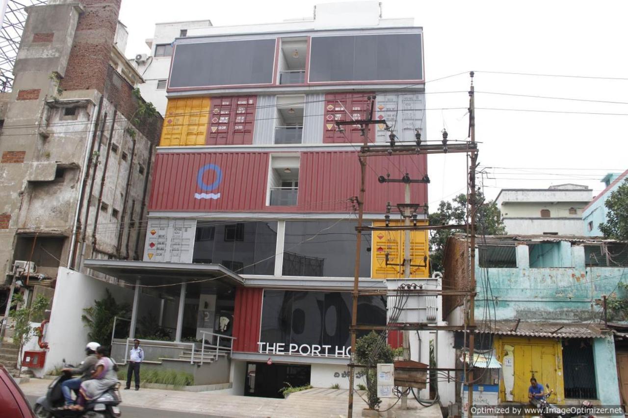 The Port Hotel Visakhapatnam Bagian luar foto