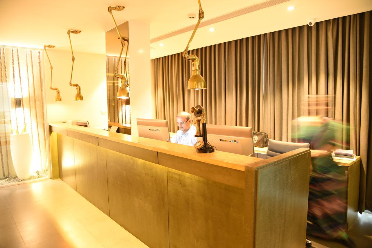 The Port Hotel Visakhapatnam Bagian luar foto