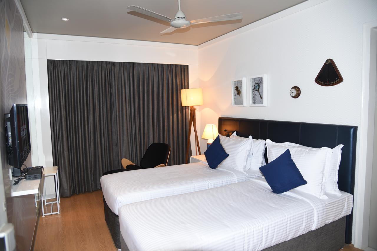 The Port Hotel Visakhapatnam Bagian luar foto